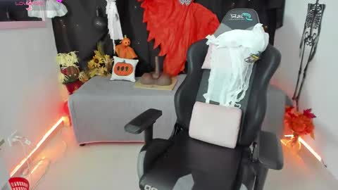 zoe_sullivan_ online show from October 2, 2025, 10:11 am