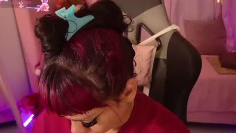 zoe_sullivan_ online show from June 22, 2026, 9:17 am