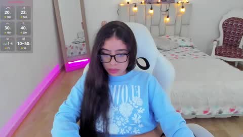 Zoe online show from February 6, 2025, 2:26 pm