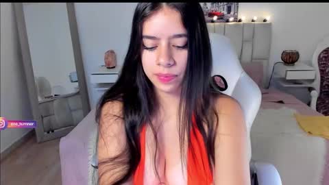 Zoe online show from September 19, 2025, 11:44 am