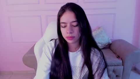 Zoe online show from October 10, 2025, 11:53 am