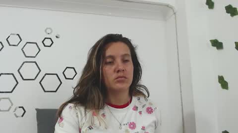 Snapshot of zoe_velvet chatting on September 26, 2025, 12:03 am Carolina online show from September 26, 2025, 12:03 am