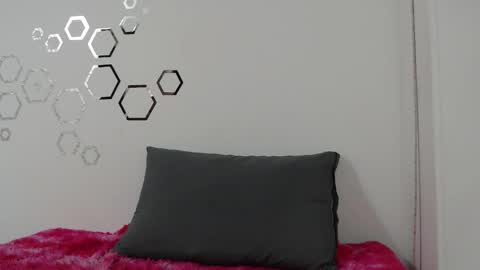 Snapshot of zoe_velvet chatting on November 3, 2025, 7:37 pm Carolina online show from November 3, 2025, 7:37 pm