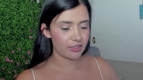 Snapshot of zoe_wattson chatting on November 20, 2025, 2:01 am Zoe online show from November 20, 2025, 2:01 am