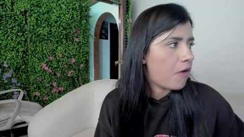 Snapshot of zoe_wattson chatting on December 22, 2025, 3:25 am Zoe online show from December 22, 2025, 3:25 am