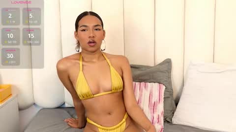 zoeameliie online show from February 11, 2026, 11:54 pm