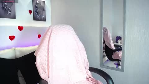 Zoe online show from March 9, 2026, 5:22 am