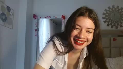 Snapshot of zoecruzz chatting on March 8, 2025, 2:19 pm ZOE online show from March 8, 2025, 2:19 pm