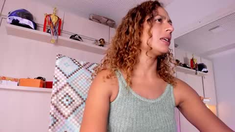 ZOE  online show from January 15, 2025, 8:16 pm