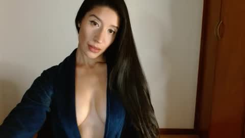 zoe online show from December 16, 2024, 2:47 am