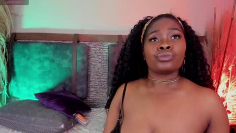 Snapshot of zoee_23 chatting on January 23, 2025, 9:39 am Zoe online show from January 23, 2025, 9:39 am