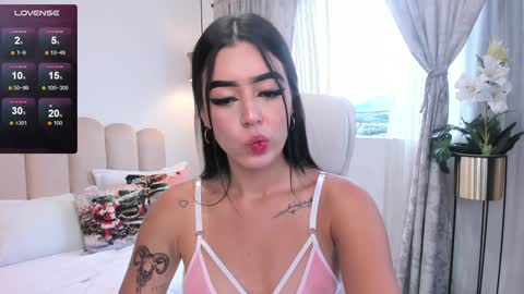 Snapshot of zoee_jackson chatting on December 21, 2024, 8:00 pm zoee jackson online show from December 21, 2024, 8:00 pm
