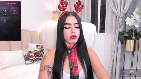 Snapshot of zoee_jackson chatting on December 21, 2024, 11:13 pm zoee jackson online show from December 21, 2024, 11:13 pm