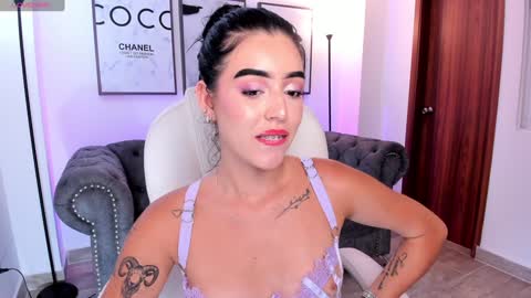 Snapshot of zoee_jackson chatting on January 27, 2025, 7:03 pm zoee jackson online show from January 27, 2025, 7:03 pm