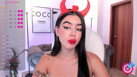 Snapshot of zoee_jackson chatting on February 27, 2025, 10:09 pm zoee jackson online show from February 27, 2025, 10:09 pm