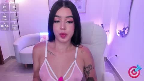 Snapshot of zoee_jackson chatting on March 8, 2025, 6:58 pm zoee jackson online show from March 8, 2025, 6:58 pm