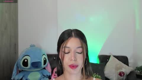 Snapshot of zoee_jackson chatting on September 9, 2025, 1:49 am zoee jackson online show from September 9, 2025, 1:49 am
