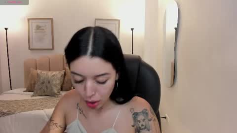 Snapshot of zoee_jackson chatting on July 6, 2026, 6:43 pm zoee jackson online show from July 6, 2026, 6:43 pm