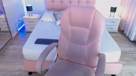 zoe online show from November 13, 2025, 4:11 am