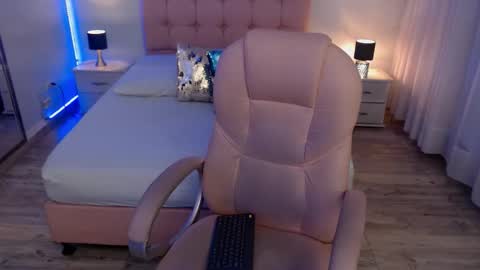 zoe online show from November 29, 2025, 1:30 am