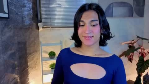 Snapshot of zoee_kiss_ chatting on May 14, 2026, 2:07 am ZOE online show from May 14, 2026, 2:07 am