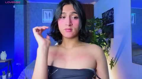 Snapshot of zoee_kiss_ chatting on July 2, 2026, 3:56 am ZOE online show from July 2, 2026, 3:56 am