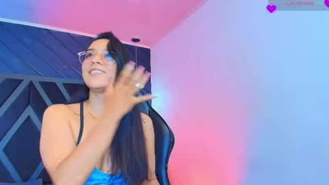 Zoe 3 online show from April 24, 2026, 5:37 pm