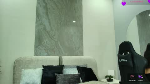 Zoe 3 online show from May 20, 2026, 5:41 pm