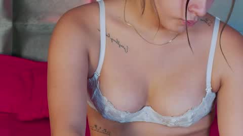 Zoe online show from January 22, 2025, 5:28 pm