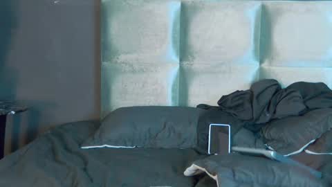 Zoe online show from March 6, 2025, 9:20 pm