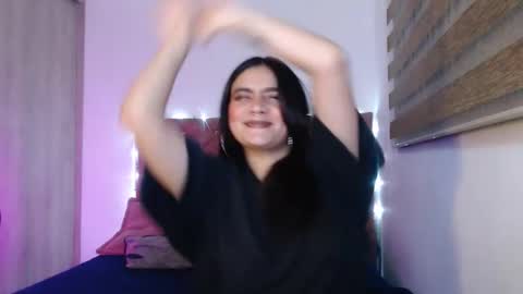 Zoee online show from February 5, 2026, 3:00 am