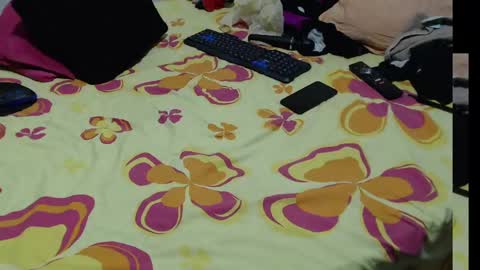 zoeecruz online show from January 22, 2025, 12:38 am