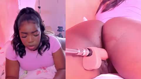 Snapshot of zoeethompson_cm chatting on June 25, 2026, 10:53 am online show from June 25, 2026, 10:53 am