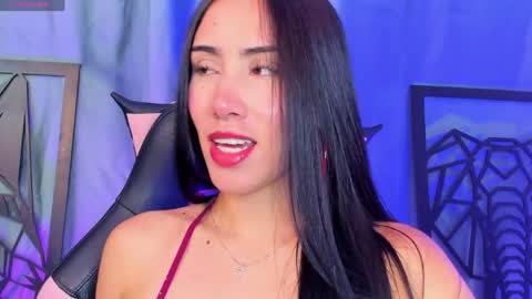 Laura  online show from May 1, 2026, 4:28 am
