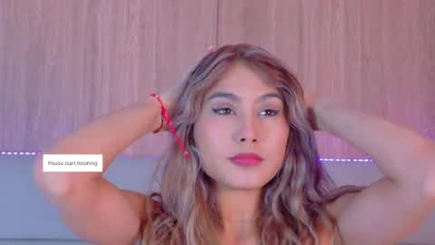 Snapshot of zoehangel chatting on May 13, 2026, 11:07 am Zoe online show from May 13, 2026, 11:07 am