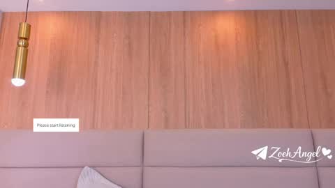 Snapshot of zoehangel chatting on June 2, 2026, 11:01 am Zoe online show from June 2, 2026, 11:01 am