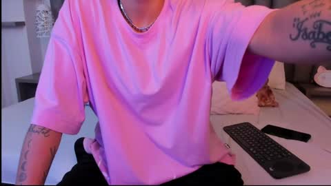 Zoe Krug online show from March 27, 2026, 11:32 am