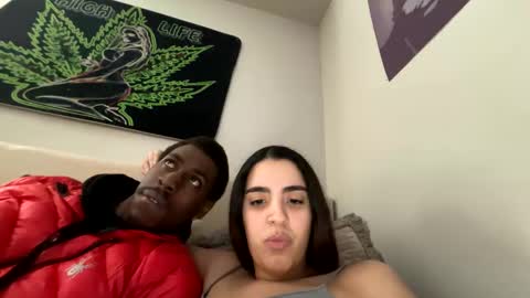 LovelyLatin25 online show from January 17, 2025, 5:41 pm