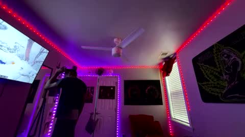 LovelyLatin25 online show from January 27, 2025, 4:11 pm