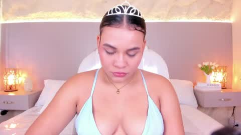 Zoe online show from May 10, 2026, 3:23 am