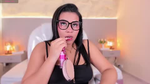 Zoe online show from August 7, 2026, 3:19 am