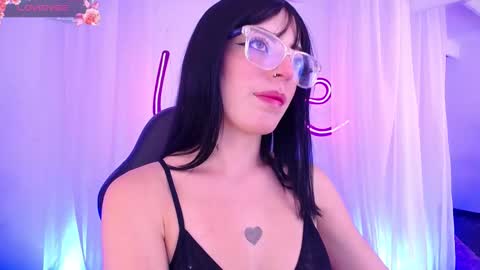 Zoe online show from October 28, 2025, 10:23 pm