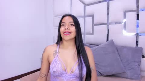 ZoeSwam online show from January 20, 2025, 12:49 pm