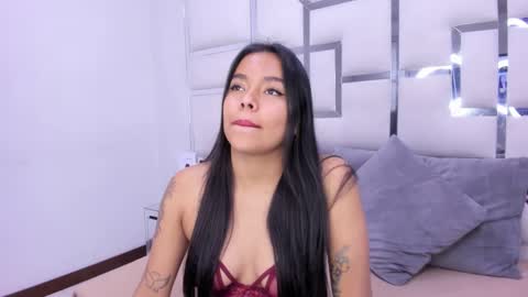ZoeSwam online show from January 24, 2025, 1:36 pm