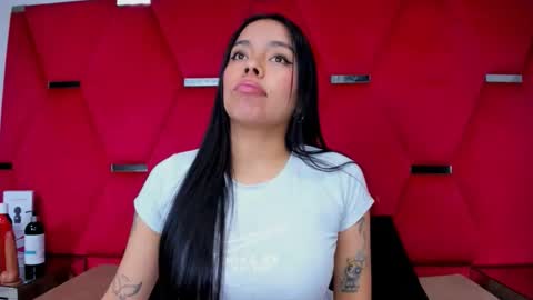 ZoeSwam online show from October 1, 2025, 11:05 am