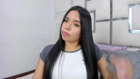 ZoeSwam online show from April 27, 2026, 1:42 pm
