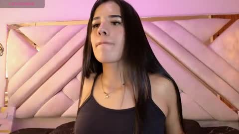 Zoe online show from April 22, 2026, 1:12 pm