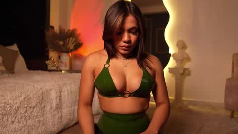 Snapshot of zoevidal_ chatting on October 9, 2025, 12:25 pm zoevidal_ online show from October 9, 2025, 12:25 pm