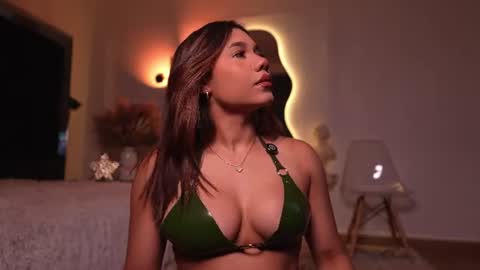 Snapshot of zoevidal_ chatting on June 18, 2026, 12:09 pm zoevidal_ online show from June 18, 2026, 12:09 pm