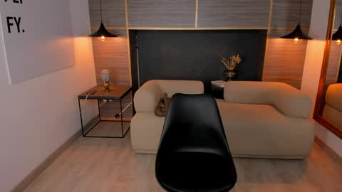 ZOE online show from May 5, 2026, 10:12 am